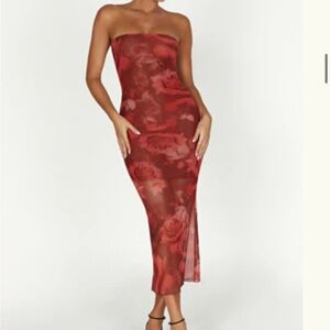 Elegant Red Strapless Dress